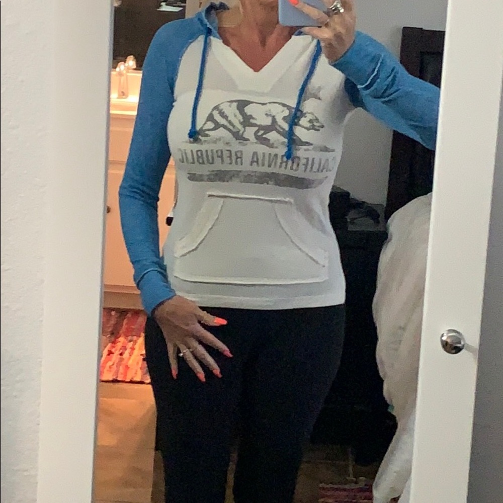 California sweatshirt